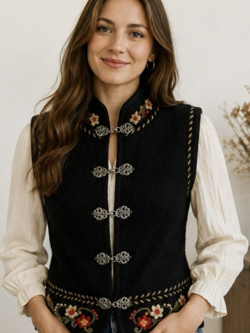 Icelandic Design Wool Vest L Black Floral Embroidered Toggle Closure Nordic